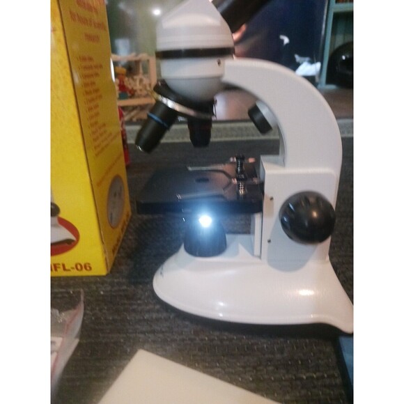 My First Lab Duo-Scope Microscope - Model MFL-06 - Picture 3 of 8
